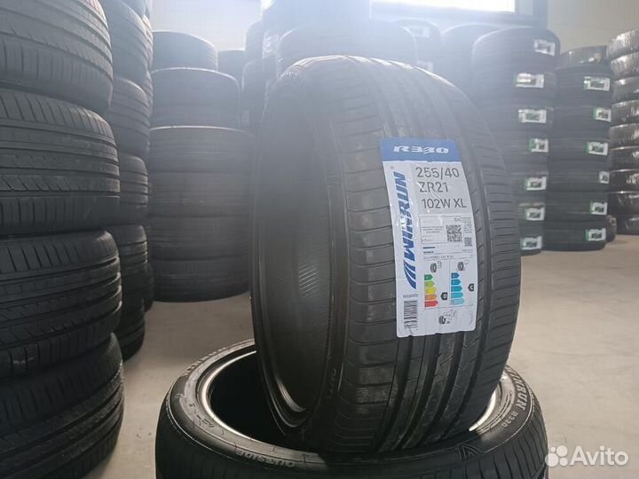 Winrun R330 255/40 R21 102W