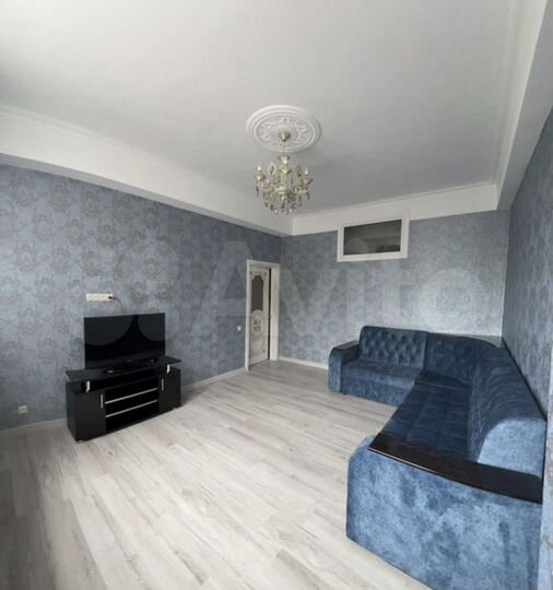 2-к. квартира, 60 м², 1/9 эт.