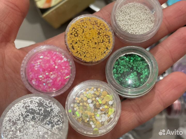 Блески и инструменты для дизайна ногтей