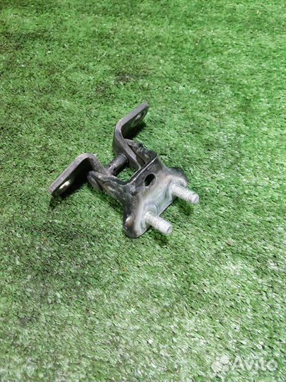 Петля двери задняя левая Mitsubishi Asx