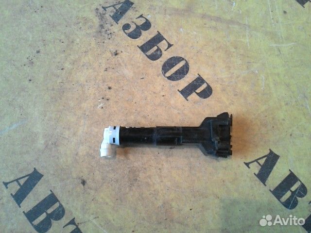 Форсунка омывателя фар Toyota Land Cruiser 200