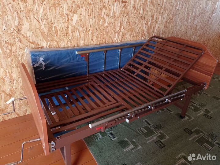 Кровать медицинская металлическая