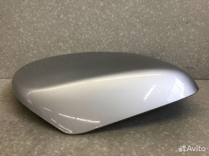Крышка корпуса зеркала правого Toyota Land Cruiser