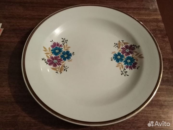 Блюдо фарфоровое СССР