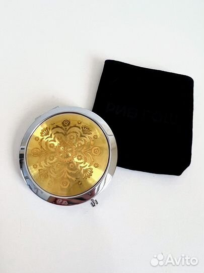 Зеркало карманное в бархатном мешочке