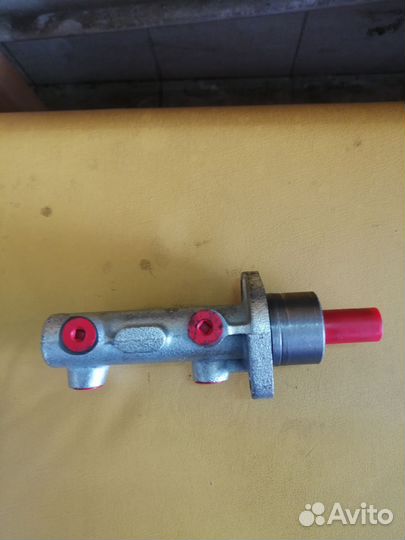 Главный тормозной цилиндр