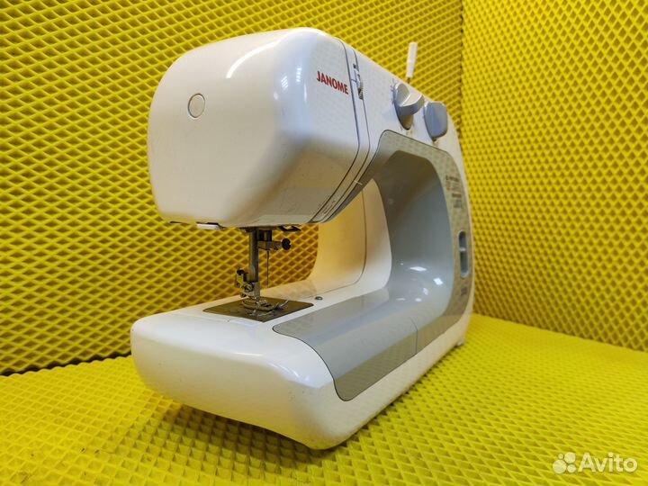 Швейная машинка Janome 2039 (Вб 122/3)