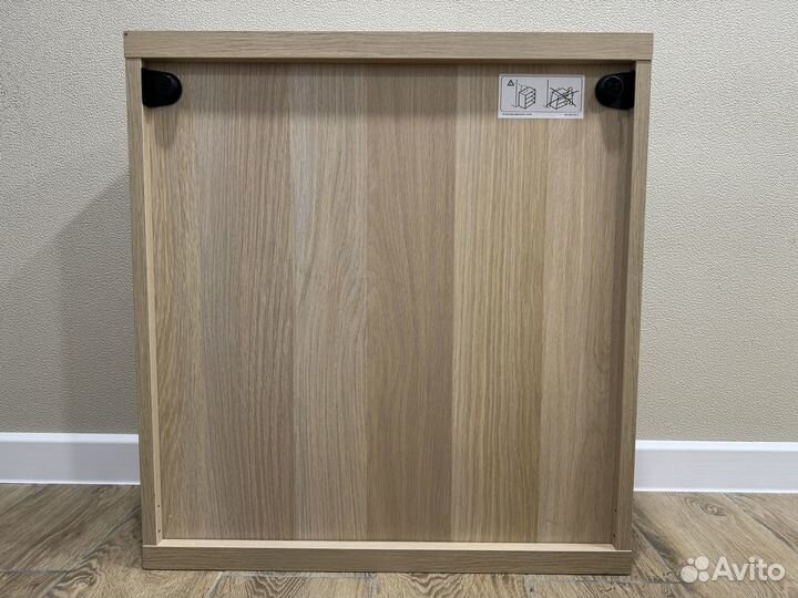 Подвесной шкаф IKEA Besta Glassvik