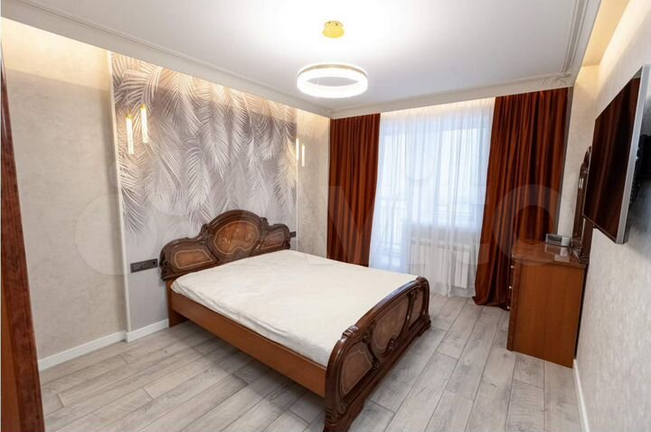 2-к. квартира, 60 м², 7/17 эт.