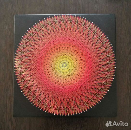 Картина. String art