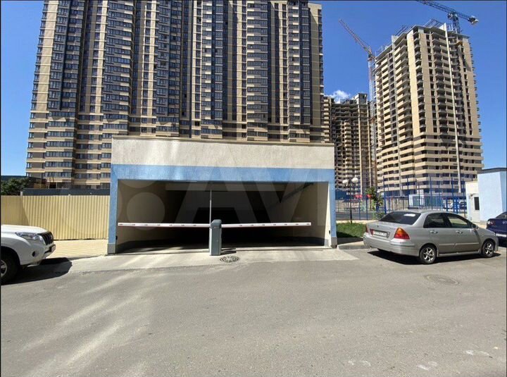 Машиноместо, 20 м²