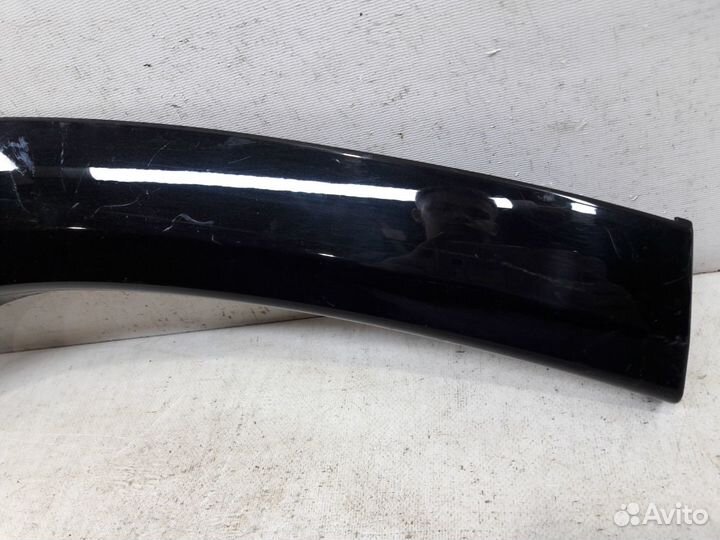 Накладка крыла задняя правая Mitsubishi Pajero