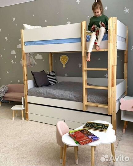 Детская кровать двухъярусная