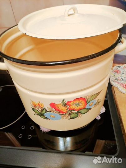 Кастрюля эмалированная СССР 10 литров. Бу
