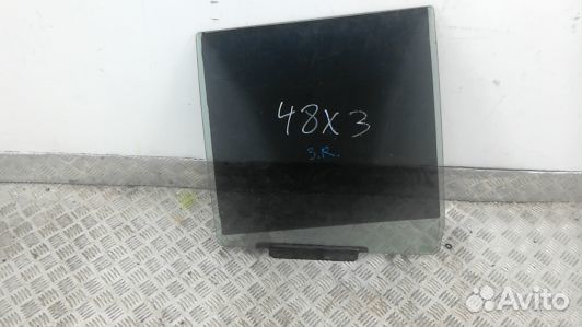 Стекло двери задней правой jeep grand cherokee WJ