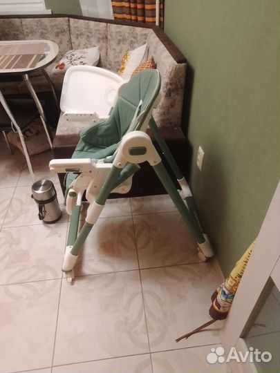 Стульчик для кормления capella