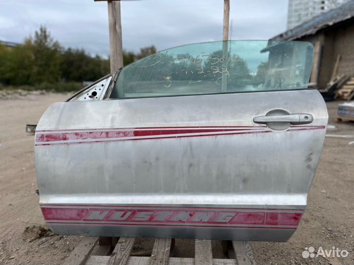Дверь передняя левая Ford Mustang