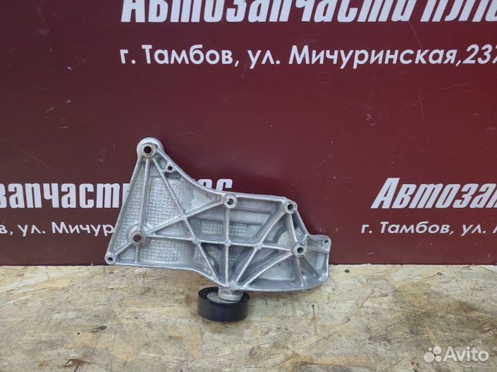 Кронштейн генератора LADA Vesta