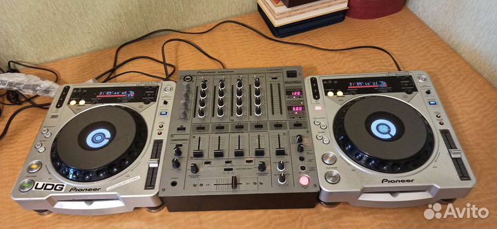 DJ комплект Pioneer DJM 600 и пара CDJ 800 mk2