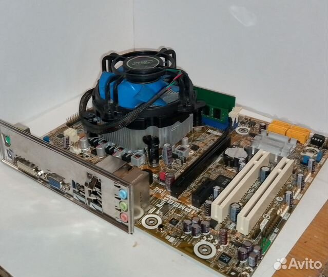 Материнская плата 1155 + i3 2100 + 8gb ddr3