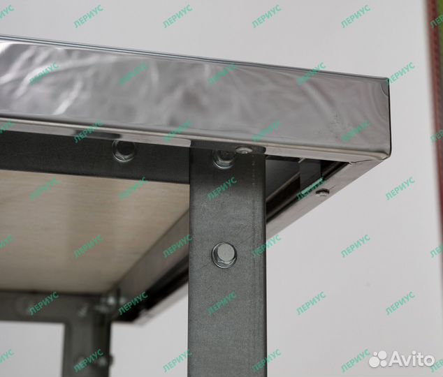 Рабочий стол из нержавеющей стали