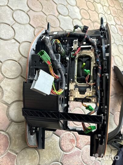 Консоль центральная Land Rover Range Rover Sport