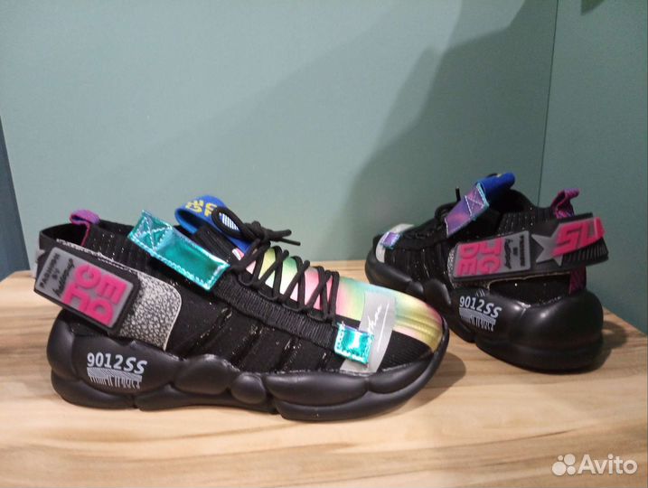 Кроссовки женские тканевые дышащие