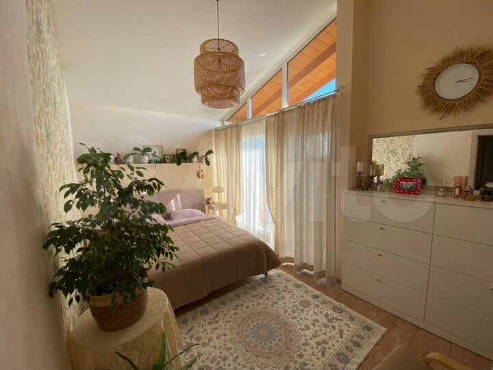 Дом 150 м² на участке 5 сот.