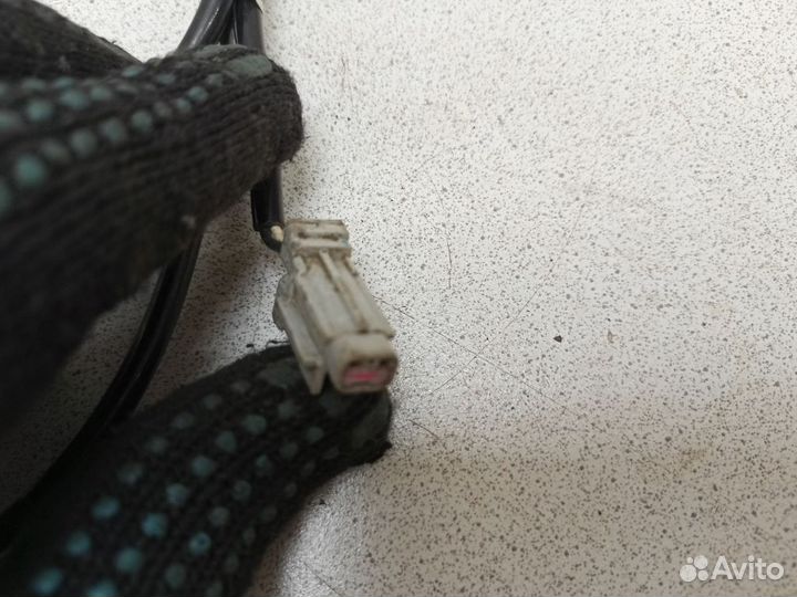 Датчик ABS передний Ниссан