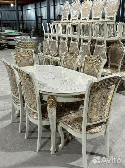 Стол и стулья в гостиную.Оплата при получении