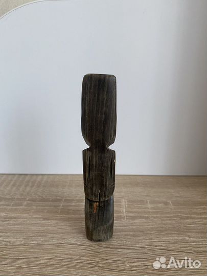 Статуэтка из красного дерева - Доминикана