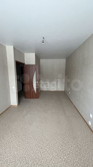 2-к. квартира, 44 м², 1/9 эт.