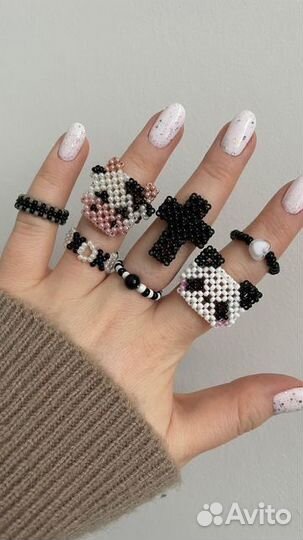 Украшения из бисера