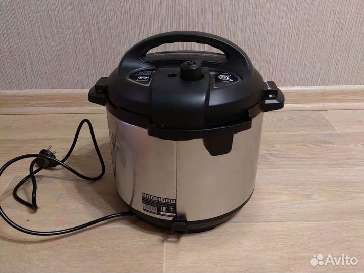 Мультиварка скороварка Redmond RMC-PM380