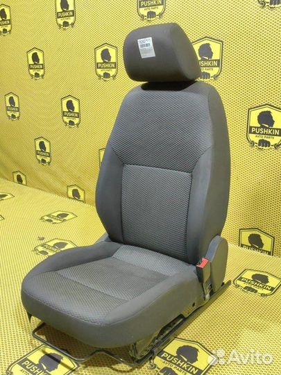 Сиденье переднее правое Volkswagen Polo