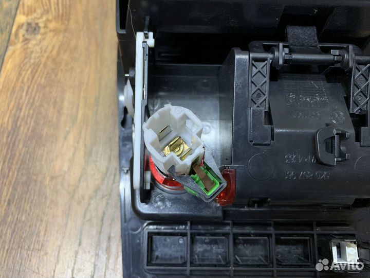 Volkswagen Golf 6 Пепельница передняя