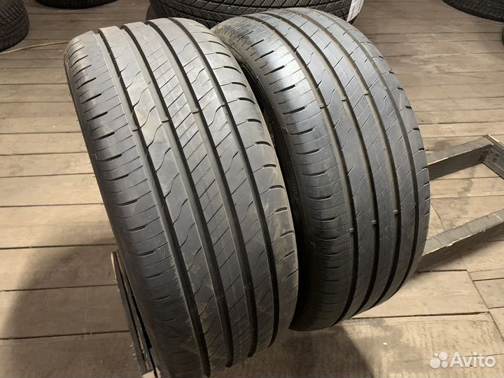 Goodyear EfficientGrip Performance 2 225/50 R17