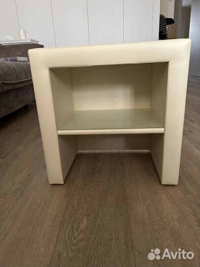 Тумба прикроватная