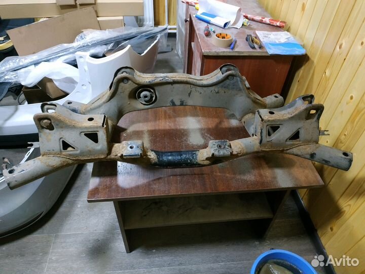 Подрамник Митсубиси аутлендер 3