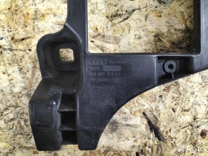 Кронштейн левый Audi A6 C7 C7 chva 2014