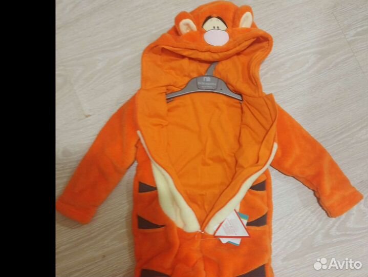 Продам новый комбинезон 