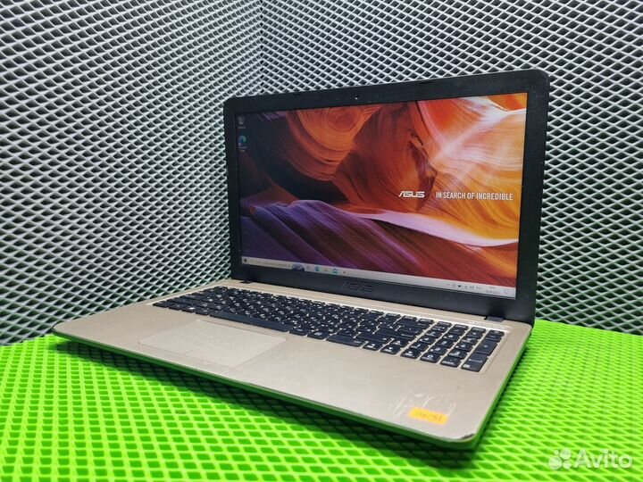 Ноутбук Asus intel4417/4Gb/SSD/MX 110 2Gb