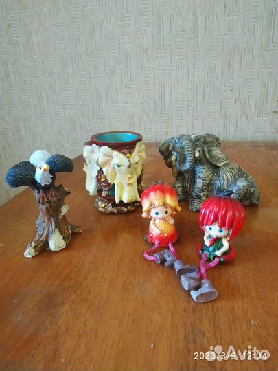 Сувениры,цветок из бисера