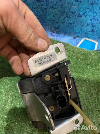 Замок багажника Mercedes-Benz Ml W163 M112.970