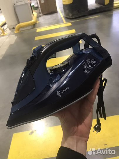 Утюг Leonord LE-1801 черно-синий, паровой