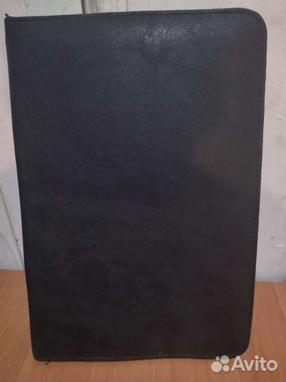 Кожаная папка на молнии для документов