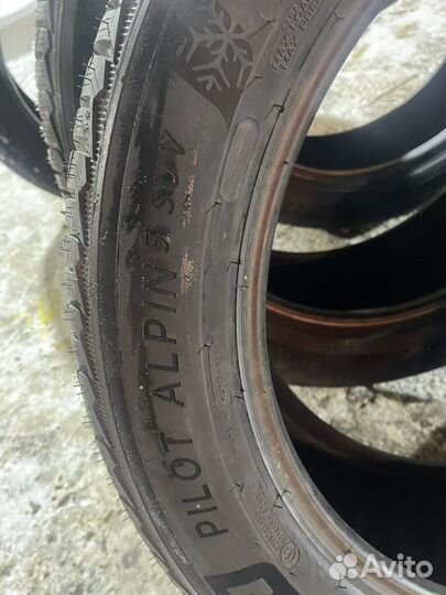 Michelin Pilot Alpin 5 SUV 285/45 R21