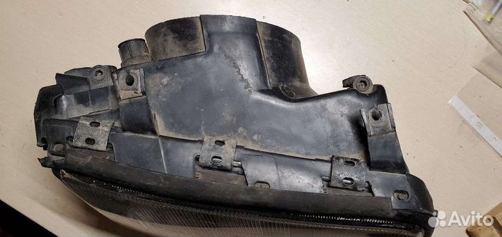 Фара на audi 100 c4