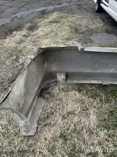 Задний бампер toyota chaser 100