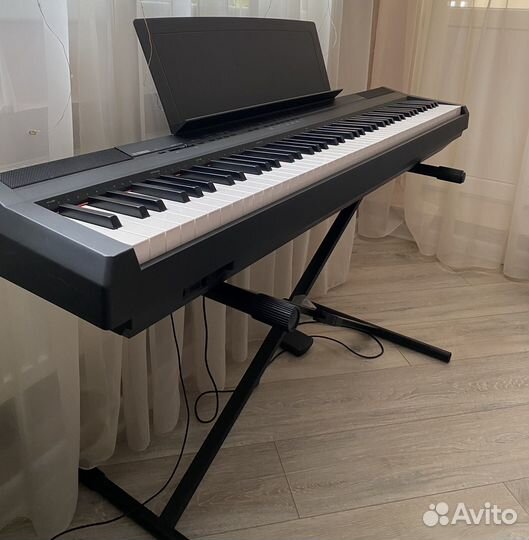 Цифровое пианино/фортепиано Yamaha P-105 B